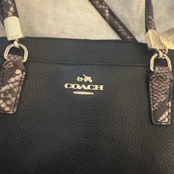 Coach Black and cream Leather Purse - Picture 2 of 5